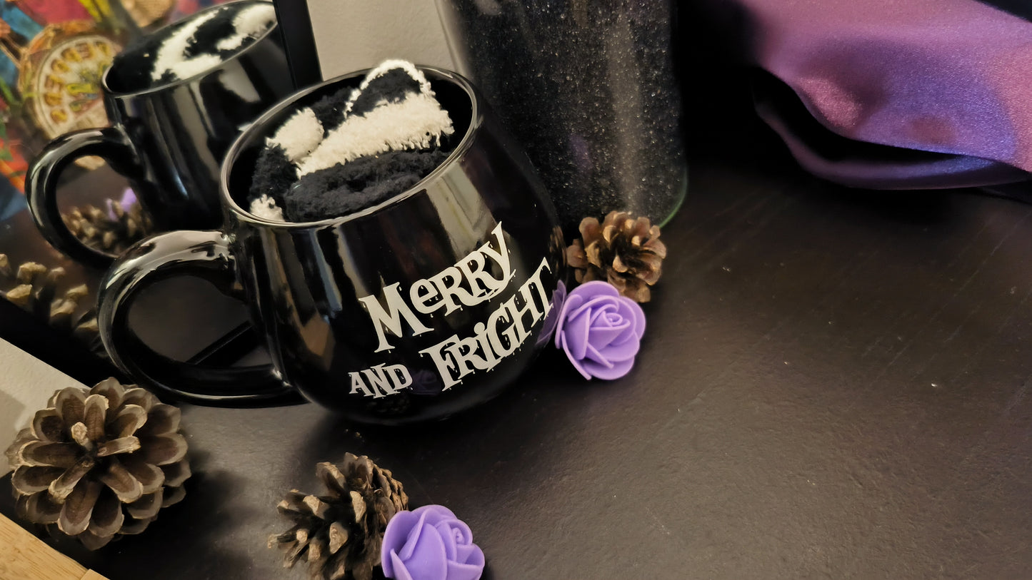 Ensemble mug et chaussettes " Merry and Fright "