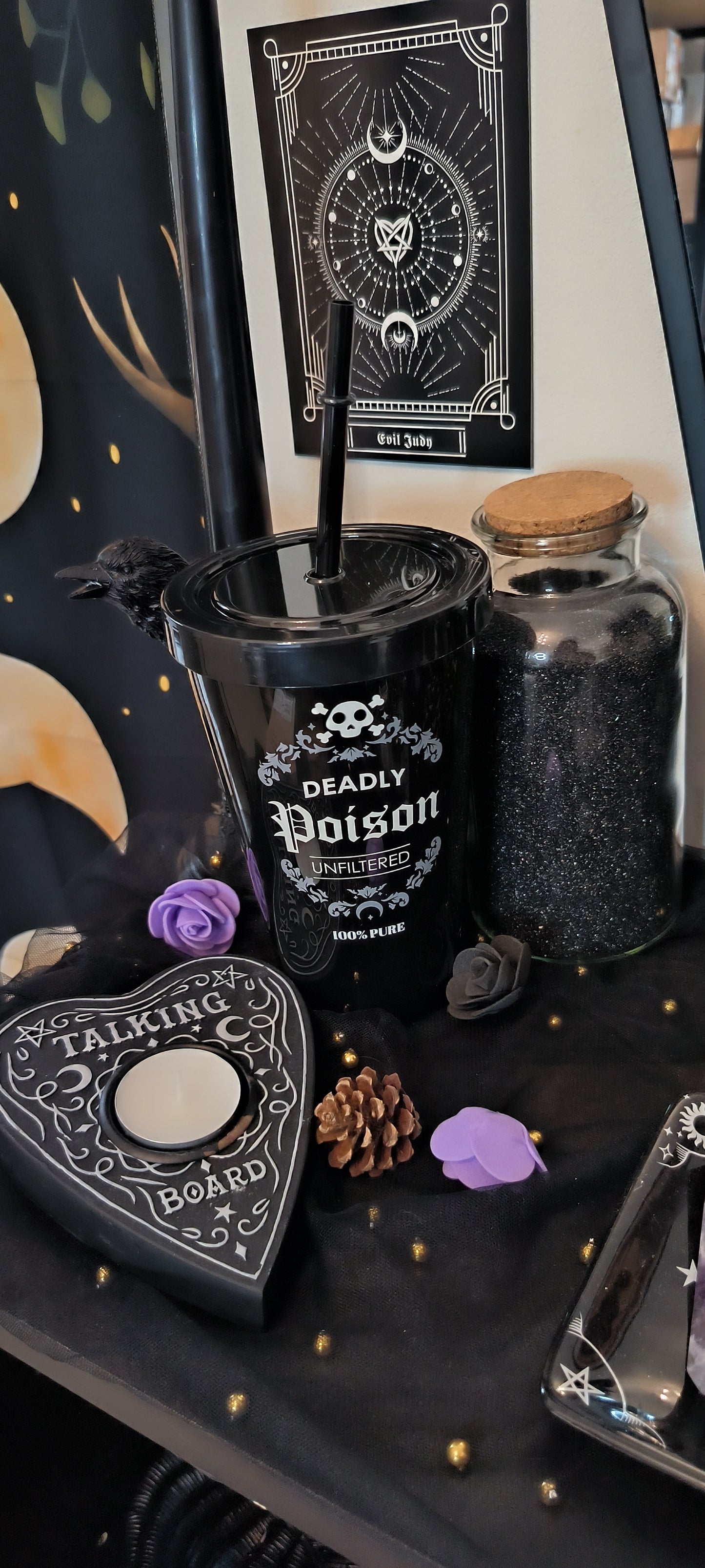 Gobelet en plastique Gothic Deadly Poison avec paille