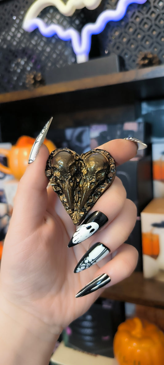 Magnet Dark Raven